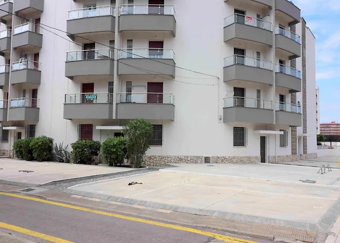 Apartment With Scenic View